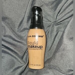L.A. Colors Liquid Makeup (LM284 Tan) Foundation 1.11fl Oz (Sealed)
